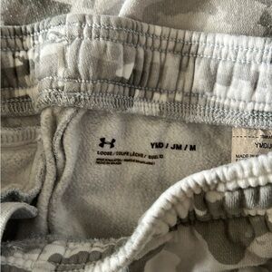 Youth under armour matching hoodie and pants